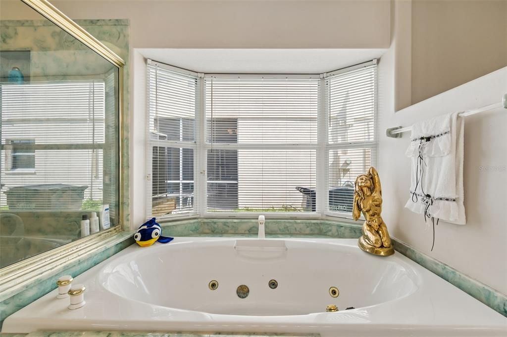 Active With Contract: $1,099,999 (3 beds, 3 baths, 2124 Square Feet)