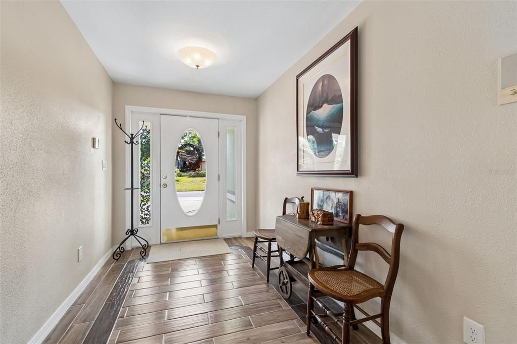 Active With Contract: $1,099,999 (3 beds, 3 baths, 2124 Square Feet)