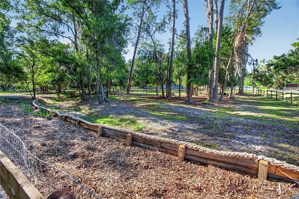 For Sale: $485,000 (1 beds, 1 baths, 1056 Square Feet)