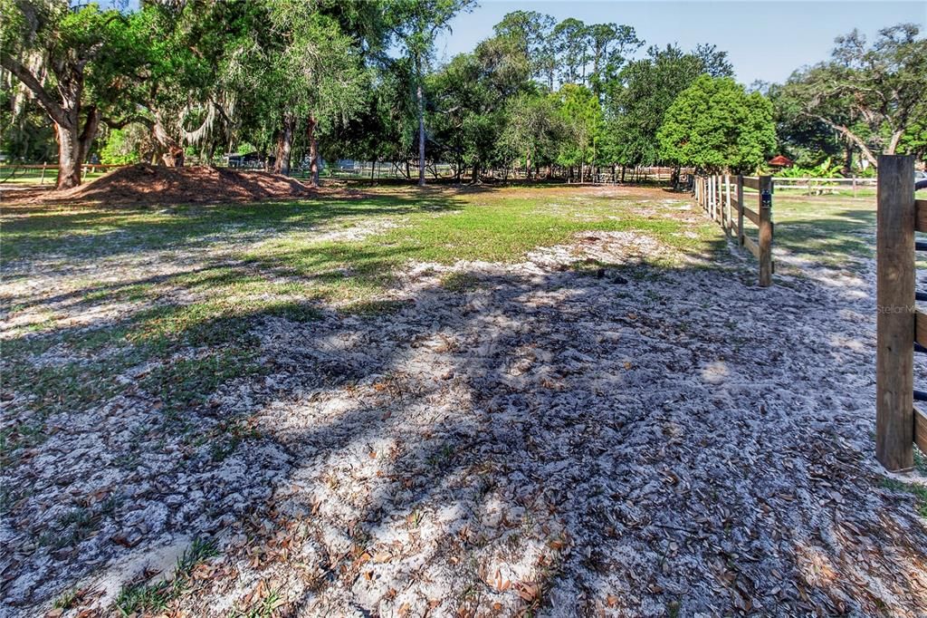 For Sale: $485,000 (1 beds, 1 baths, 1056 Square Feet)
