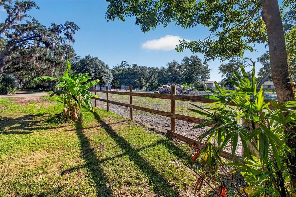 For Sale: $485,000 (1 beds, 1 baths, 1056 Square Feet)