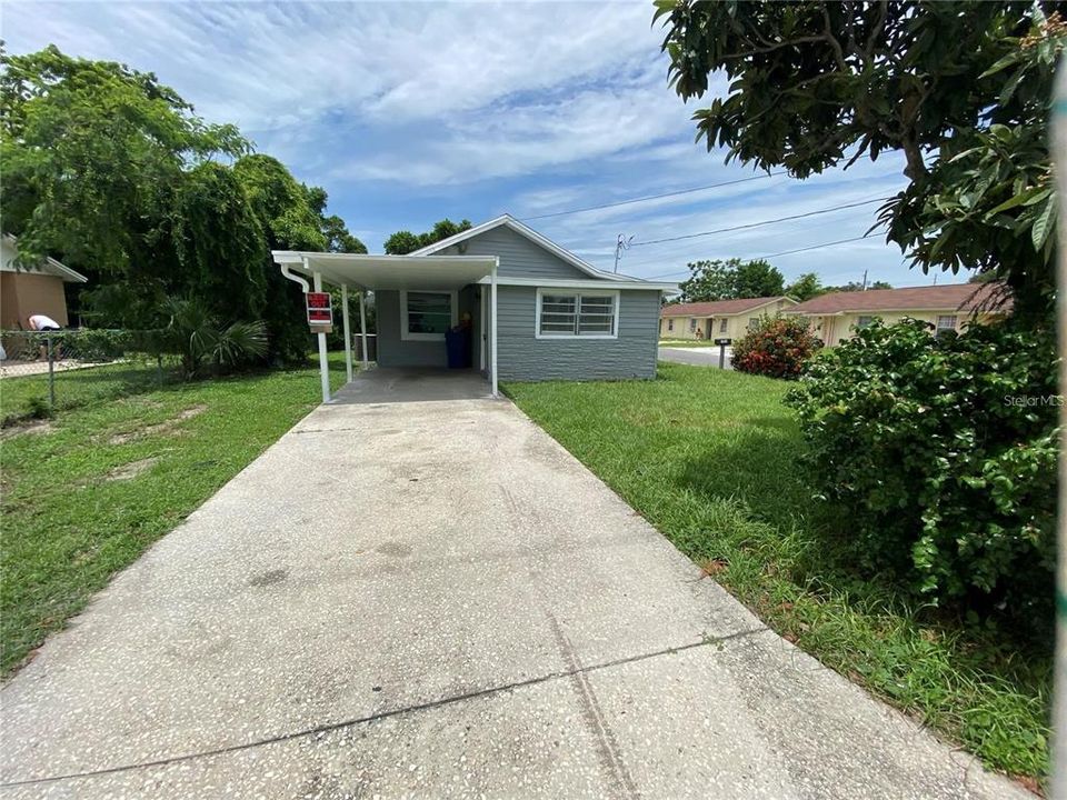 For Sale: $179,000 (3 beds, 1 baths, 768 Square Feet)