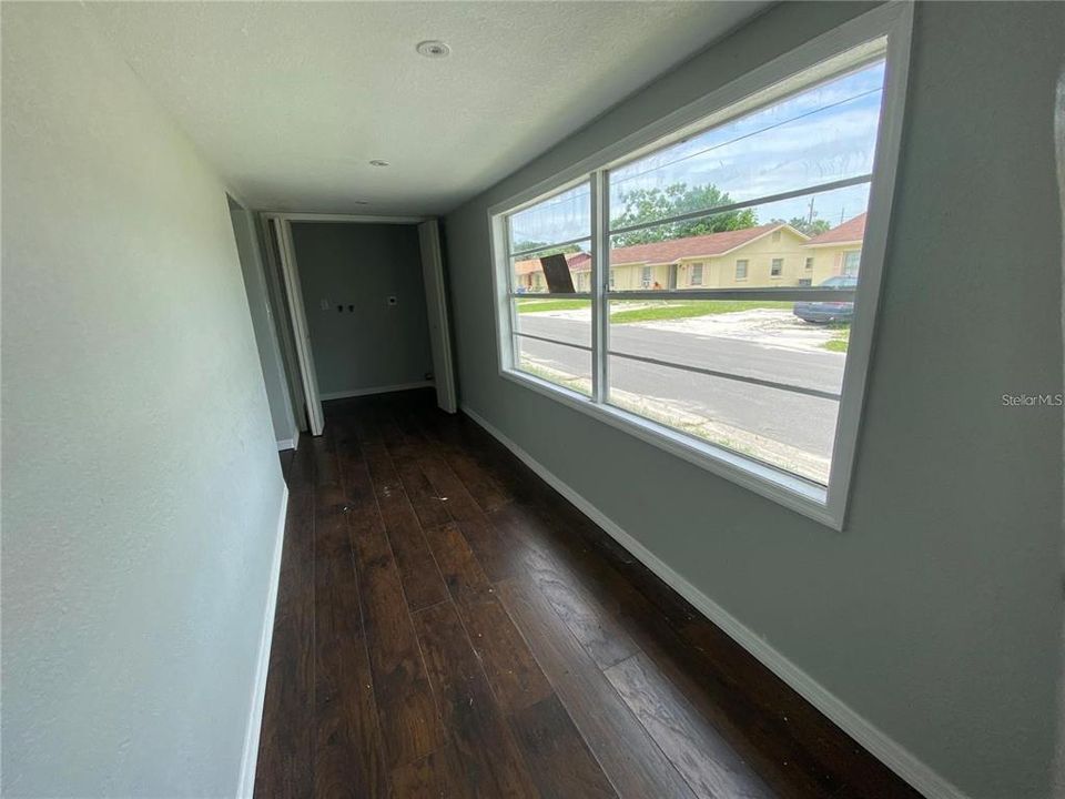 For Sale: $179,000 (3 beds, 1 baths, 768 Square Feet)