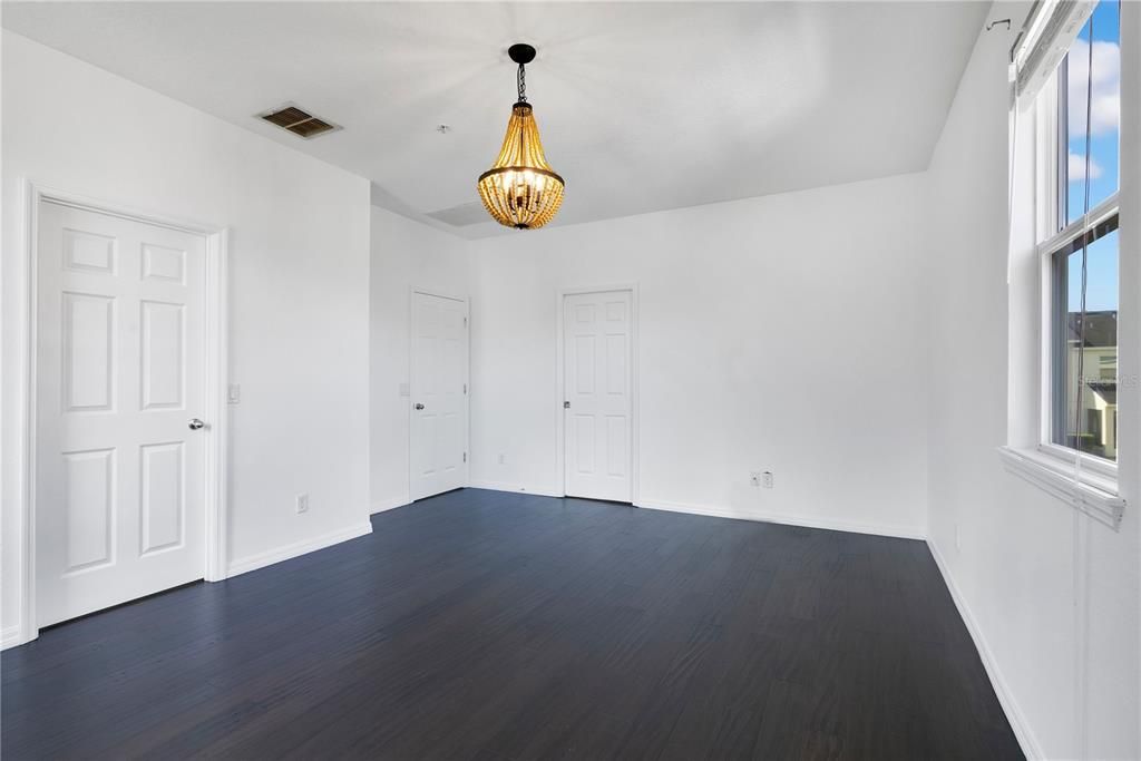 For Sale: $319,000 (3 beds, 2 baths, 1804 Square Feet)