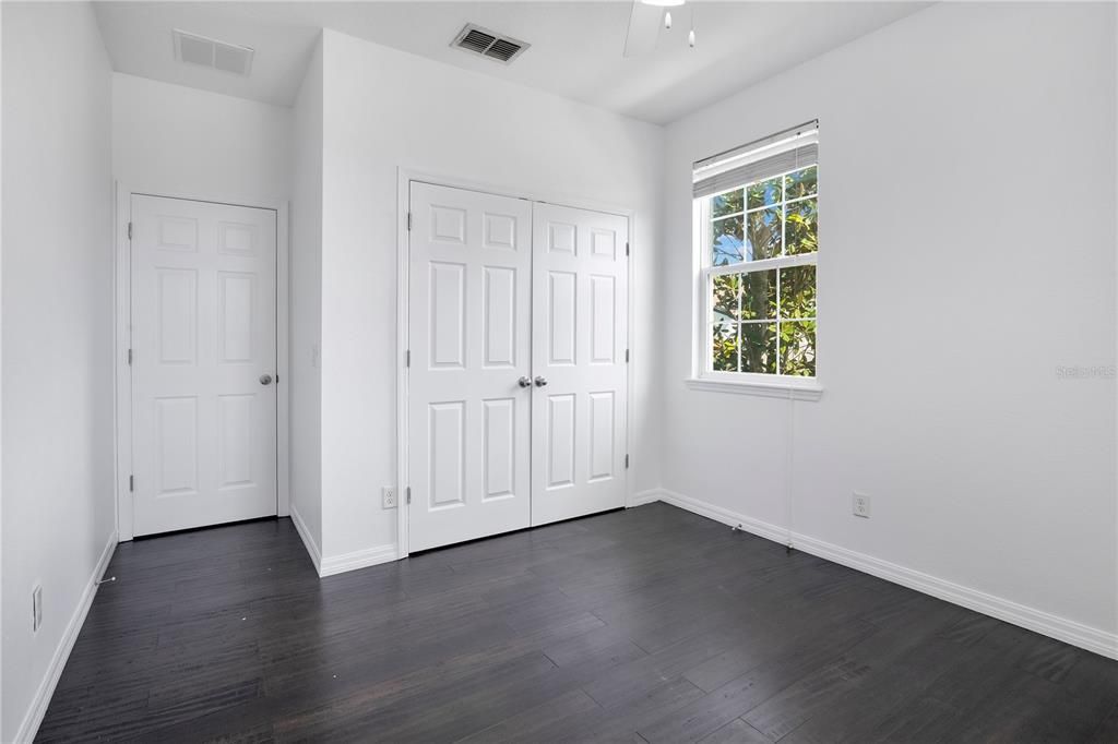For Sale: $319,000 (3 beds, 2 baths, 1804 Square Feet)
