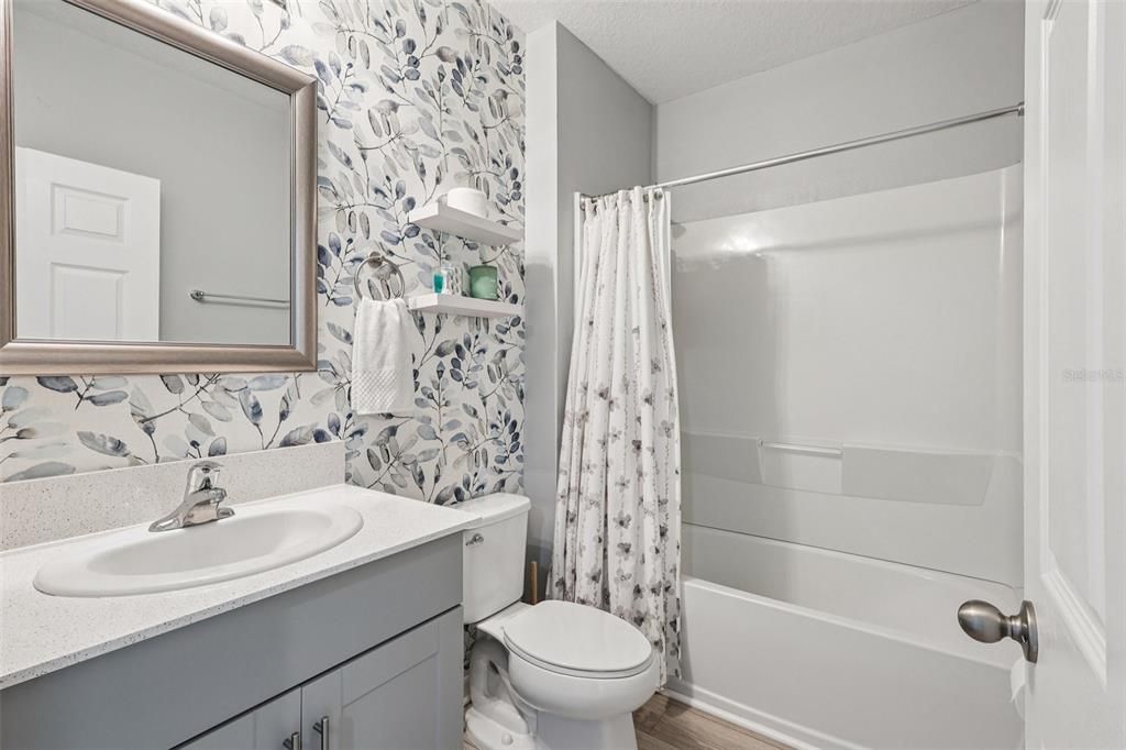 Active With Contract: $420,000 (5 beds, 3 baths, 2983 Square Feet)