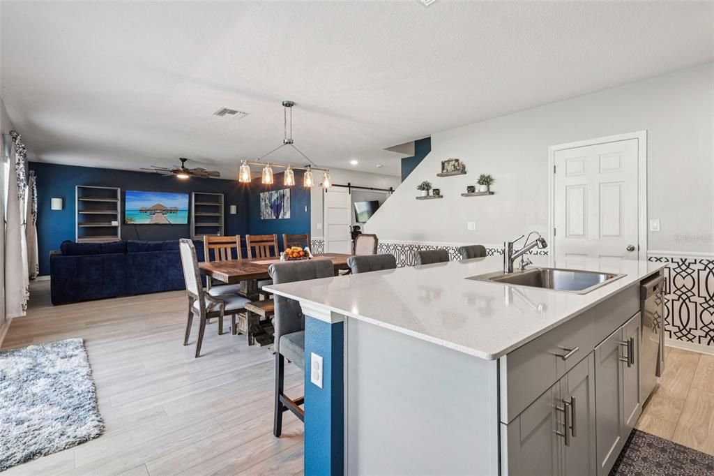 Active With Contract: $420,000 (5 beds, 3 baths, 2983 Square Feet)