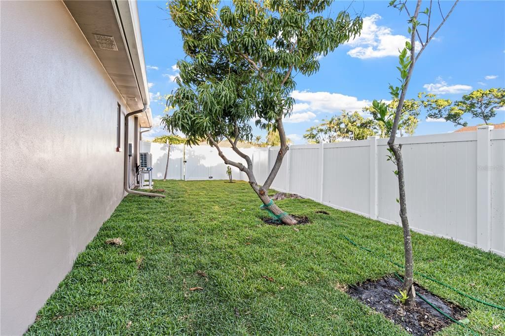 For Sale: $634,900 (5 beds, 3 baths, 2244 Square Feet)
