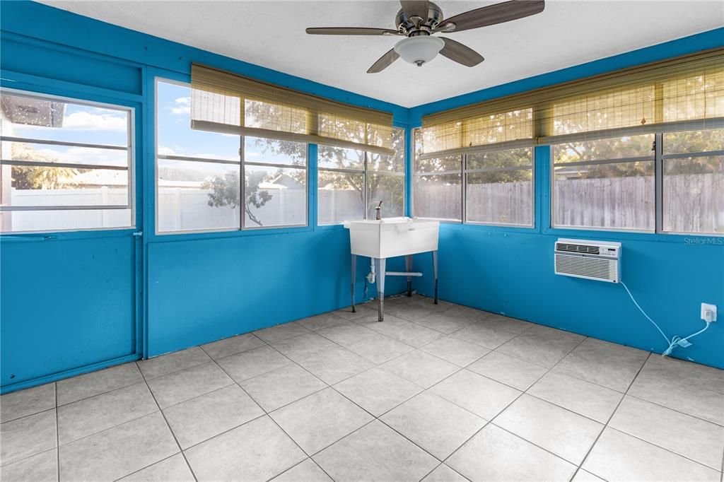 For Sale: $634,900 (5 beds, 3 baths, 2244 Square Feet)