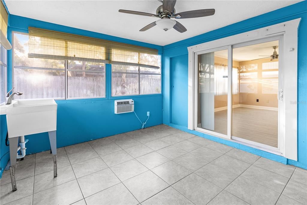For Sale: $634,900 (5 beds, 3 baths, 2244 Square Feet)