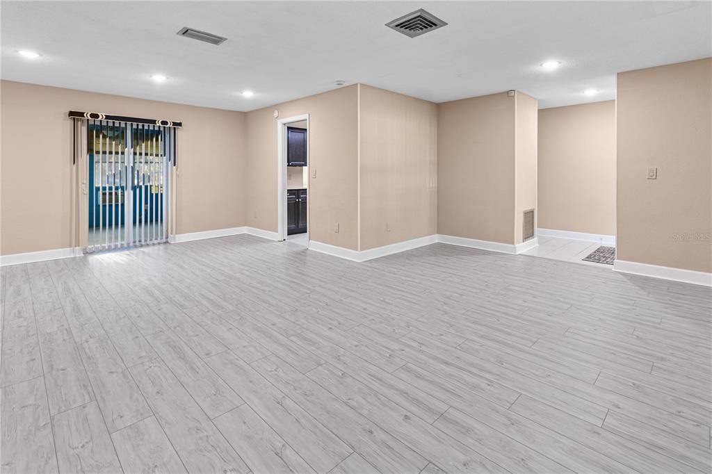 For Sale: $634,900 (5 beds, 3 baths, 2244 Square Feet)