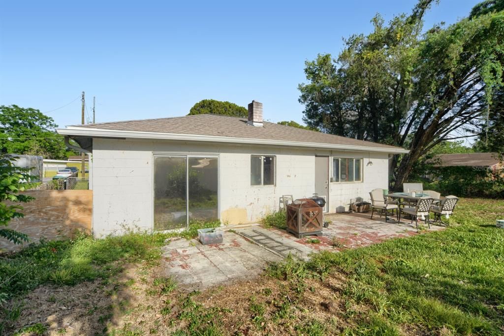 Activo con contrato: $219,995 (3 camas, 1 baños, 1461 Pies cuadrados)
