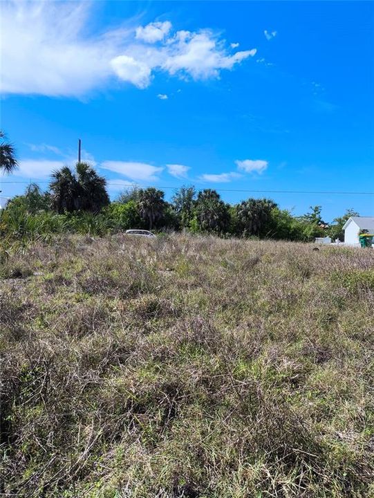 待售: $110,000 (0.23 acres)