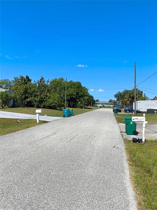 待售: $110,000 (0.23 acres)