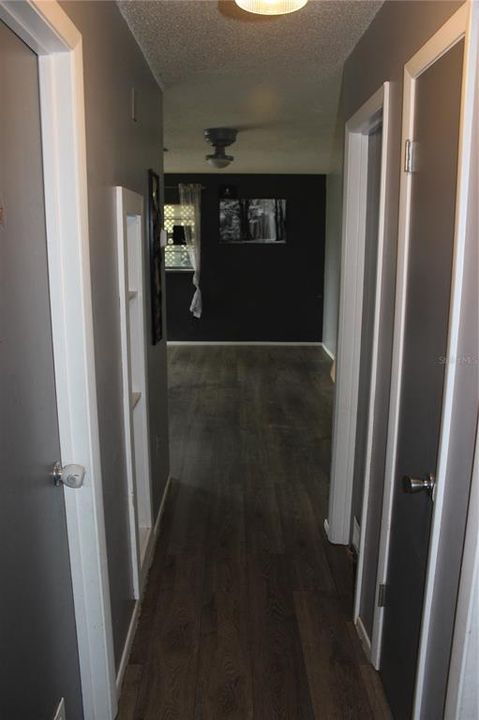 For Sale: $185,000 (3 beds, 1 baths, 1000 Square Feet)
