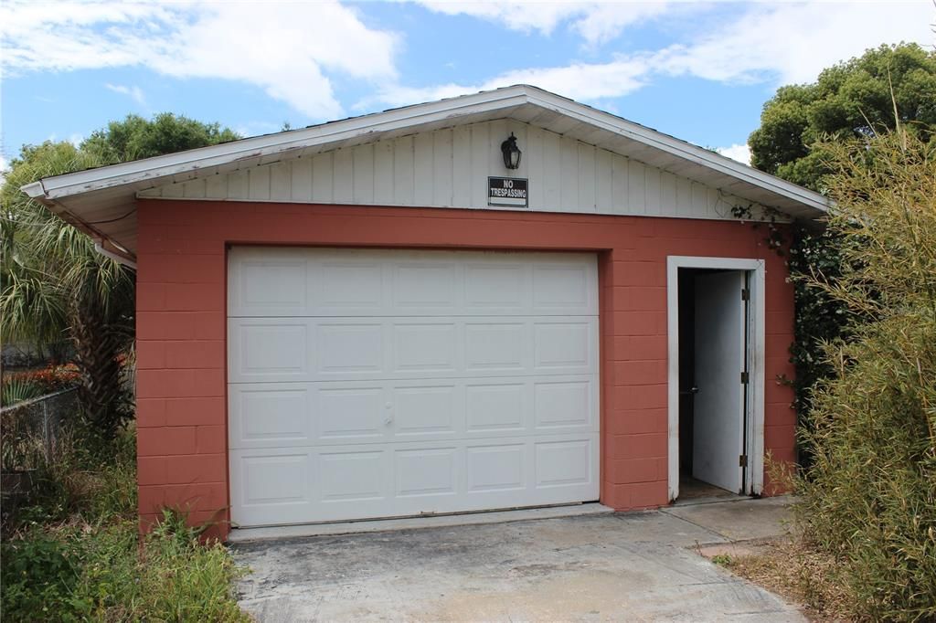 For Sale: $185,000 (3 beds, 1 baths, 1000 Square Feet)