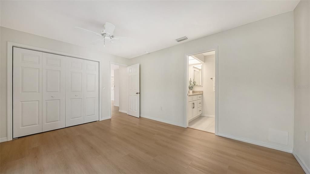 Active With Contract: $640,000 (3 beds, 2 baths, 1327 Square Feet)