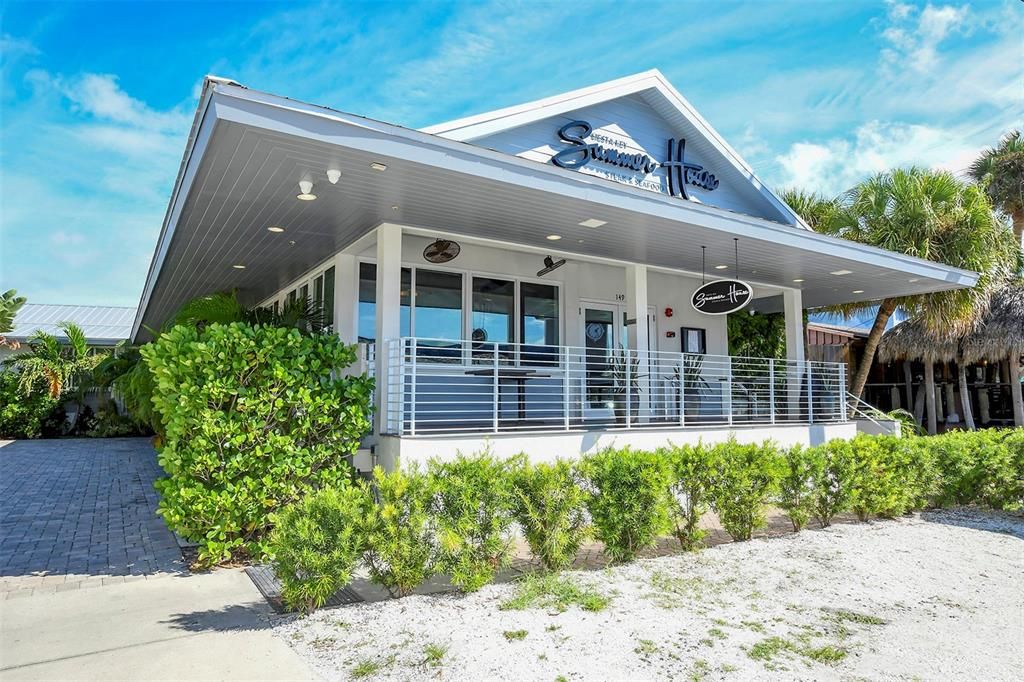 Active With Contract: $640,000 (3 beds, 2 baths, 1327 Square Feet)