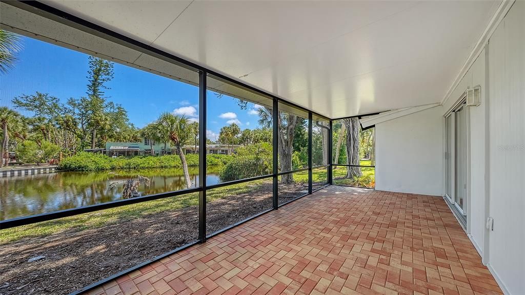 Active With Contract: $640,000 (3 beds, 2 baths, 1327 Square Feet)