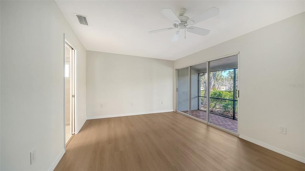 Active With Contract: $640,000 (3 beds, 2 baths, 1327 Square Feet)