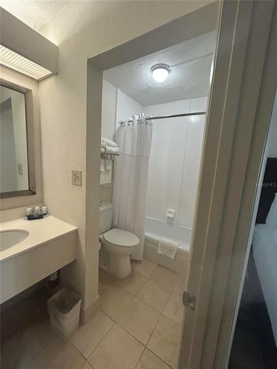 En Venta: $89,900 (0 camas, 1 baños, 348 Pies cuadrados)