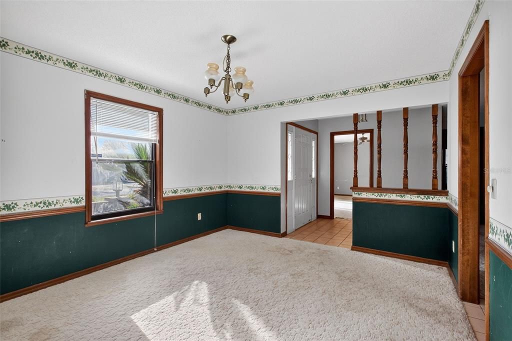 Active With Contract: $315,000 (3 beds, 2 baths, 1944 Square Feet)