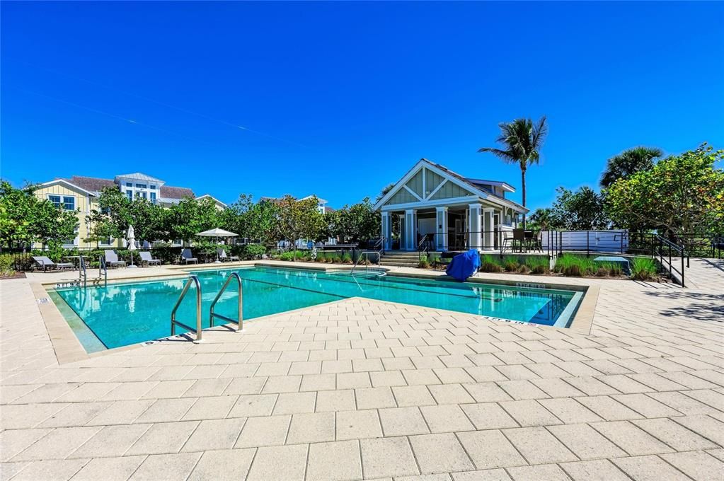 For Sale: $799,000 (3 beds, 3 baths, 1664 Square Feet)