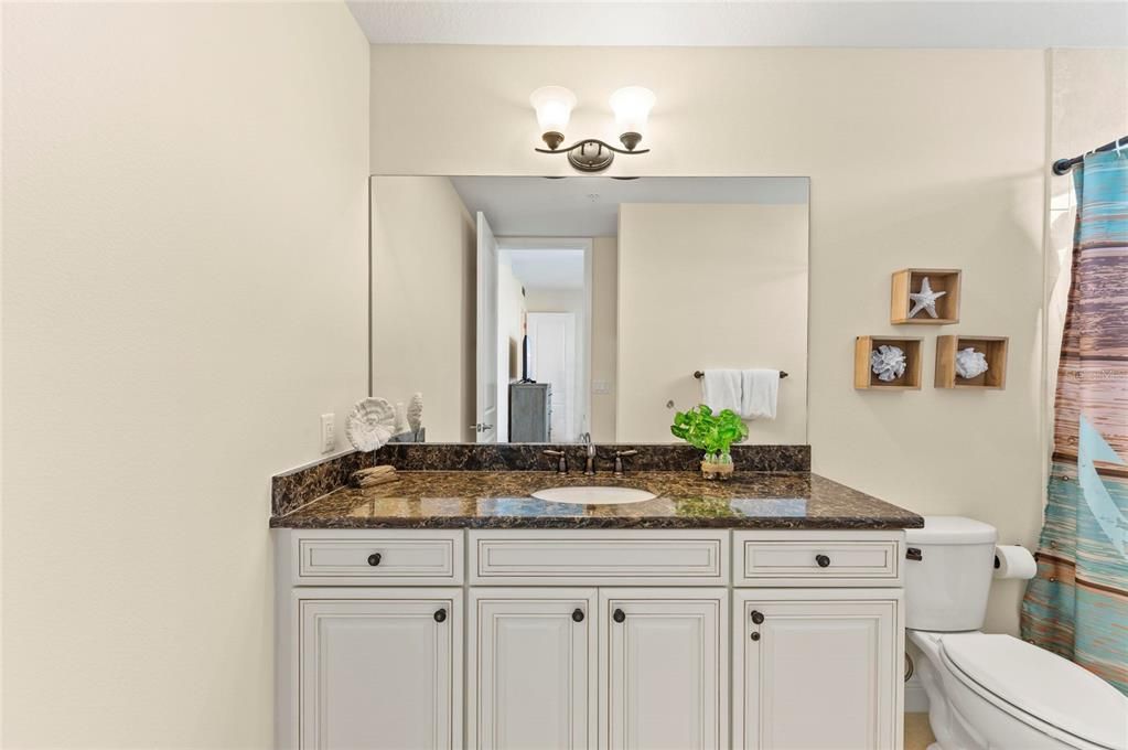 For Sale: $799,000 (3 beds, 3 baths, 1664 Square Feet)