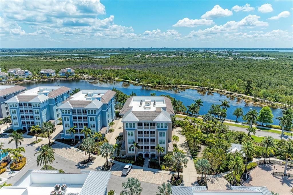 For Sale: $799,000 (3 beds, 3 baths, 1664 Square Feet)