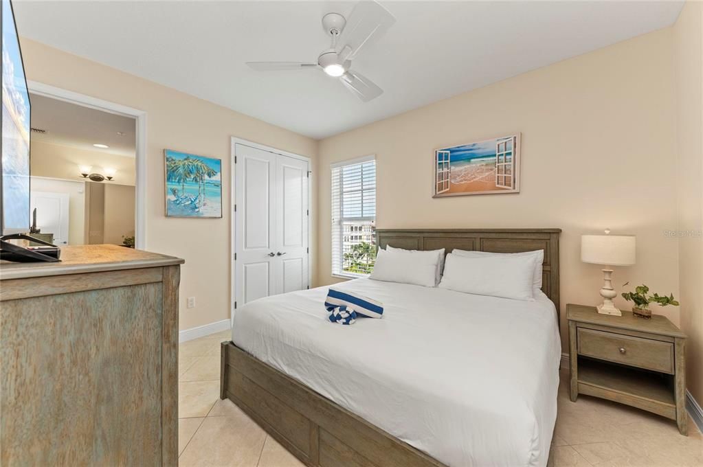 For Sale: $799,000 (3 beds, 3 baths, 1664 Square Feet)