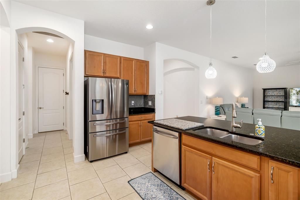 For Rent: $2,750 (3 beds, 3 baths, 2494 Square Feet)
