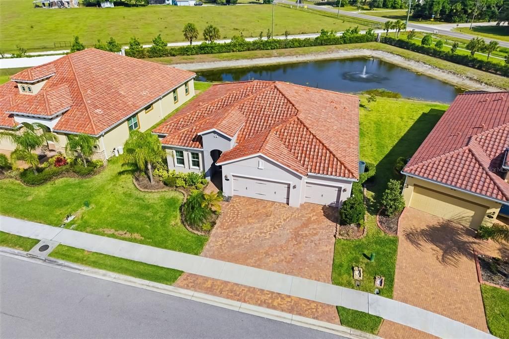 For Rent: $2,750 (3 beds, 3 baths, 2494 Square Feet)
