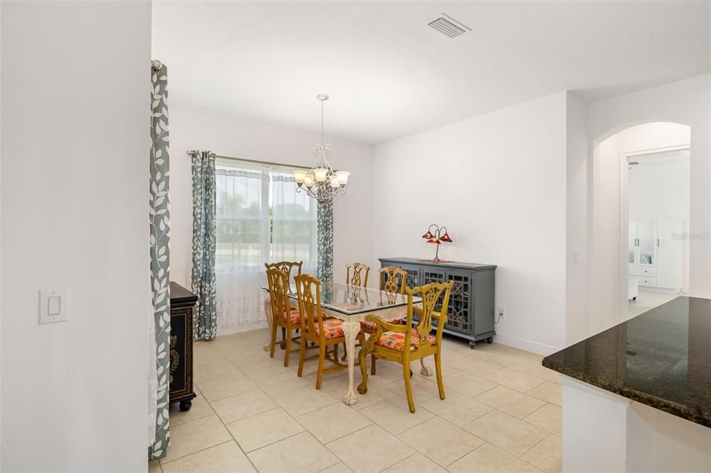 For Rent: $2,750 (3 beds, 3 baths, 2494 Square Feet)