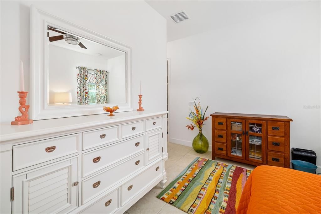 For Rent: $2,750 (3 beds, 3 baths, 2494 Square Feet)