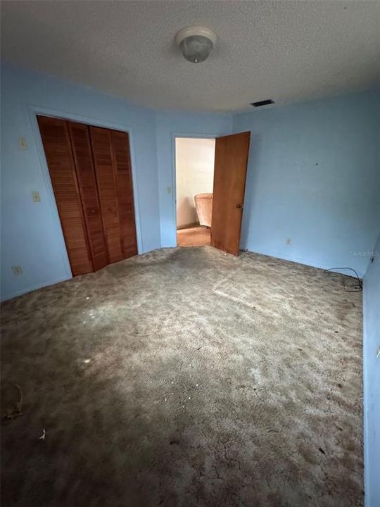 Activo con contrato: $118,000 (3 camas, 2 baños, 1125 Pies cuadrados)