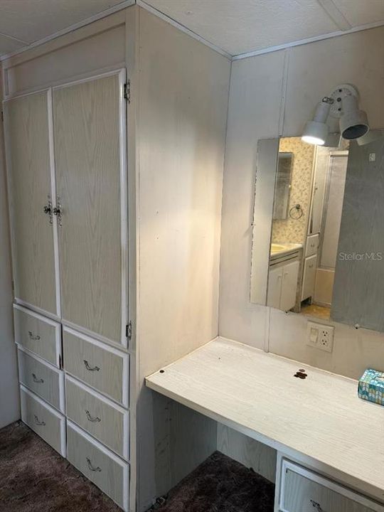 For Rent: $900 (1 beds, 1 baths, 400 Square Feet)
