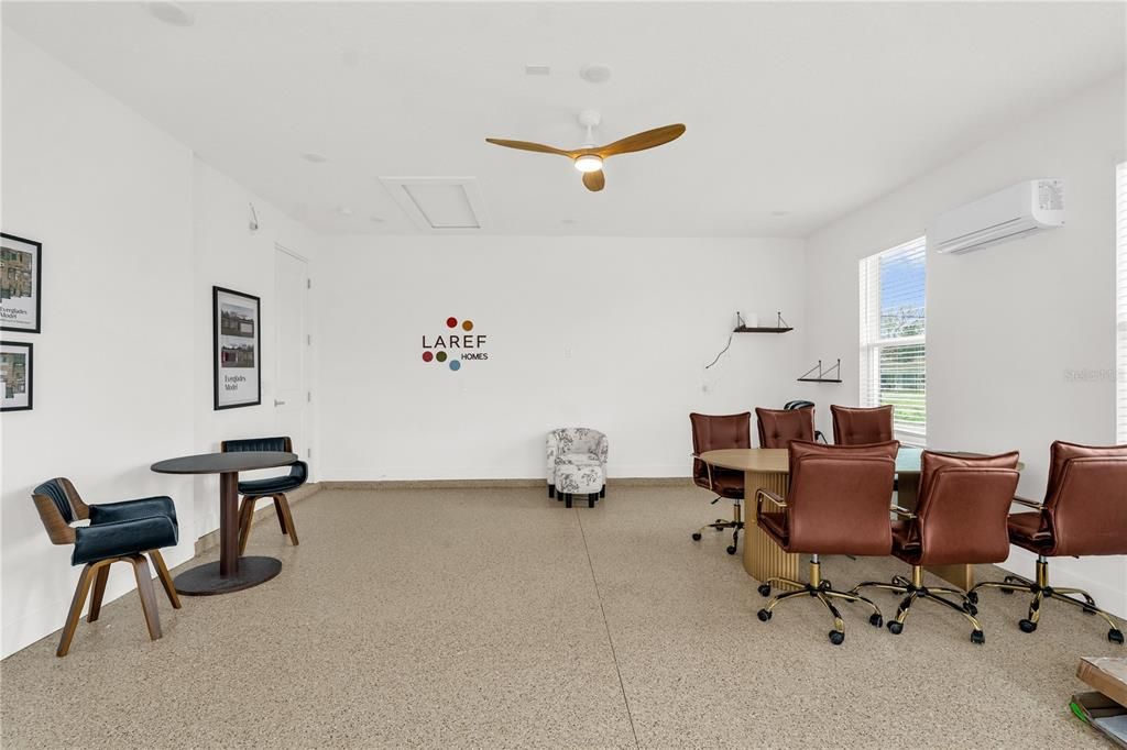 En Venta: $385,000 (3 camas, 2 baños, 2032 Pies cuadrados)