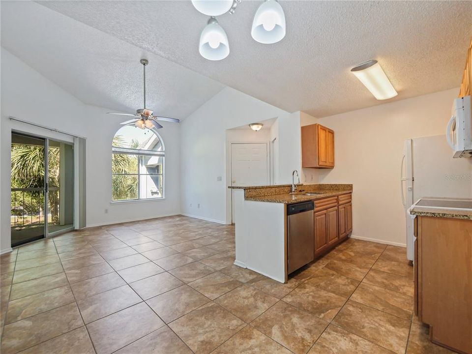 En Venta: $129,900 (1 camas, 1 baños, 648 Pies cuadrados)