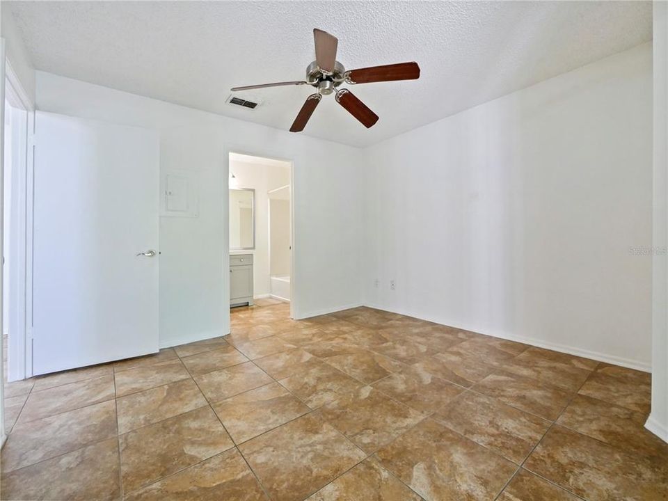 En Venta: $129,900 (1 camas, 1 baños, 648 Pies cuadrados)