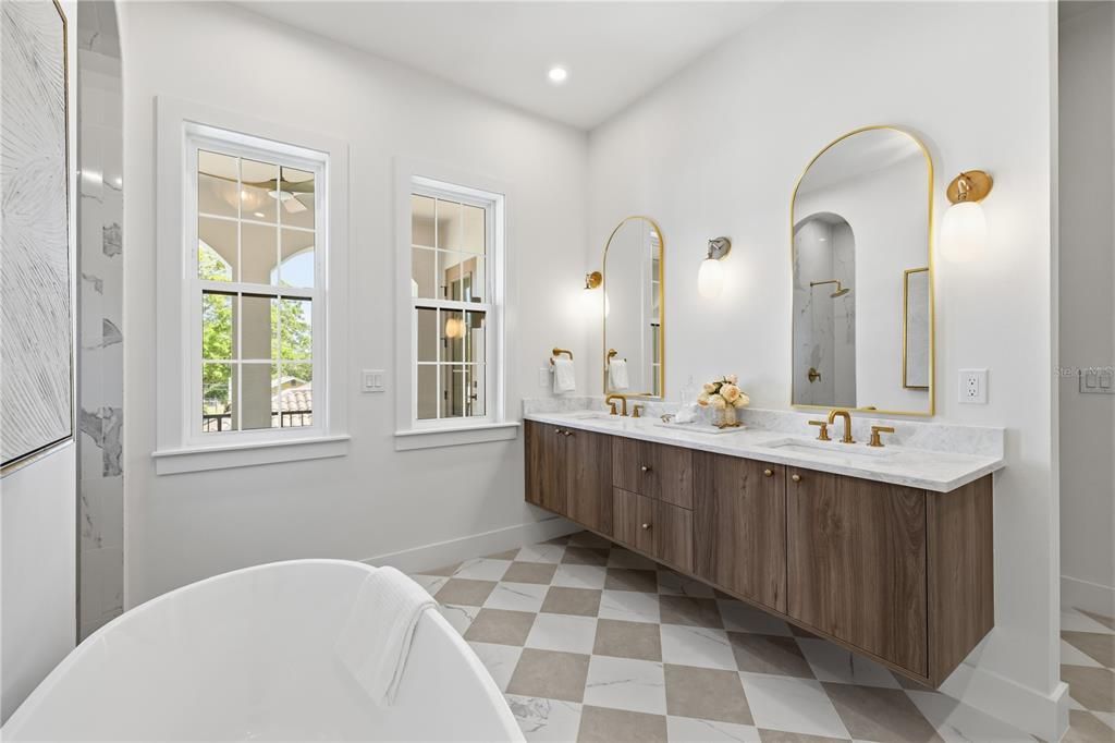 Activo con contrato: $1,395,000 (4 camas, 3 baños, 2916 Pies cuadrados)