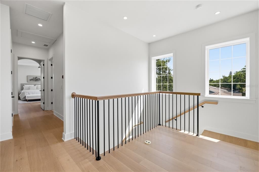 Activo con contrato: $1,395,000 (4 camas, 3 baños, 2916 Pies cuadrados)