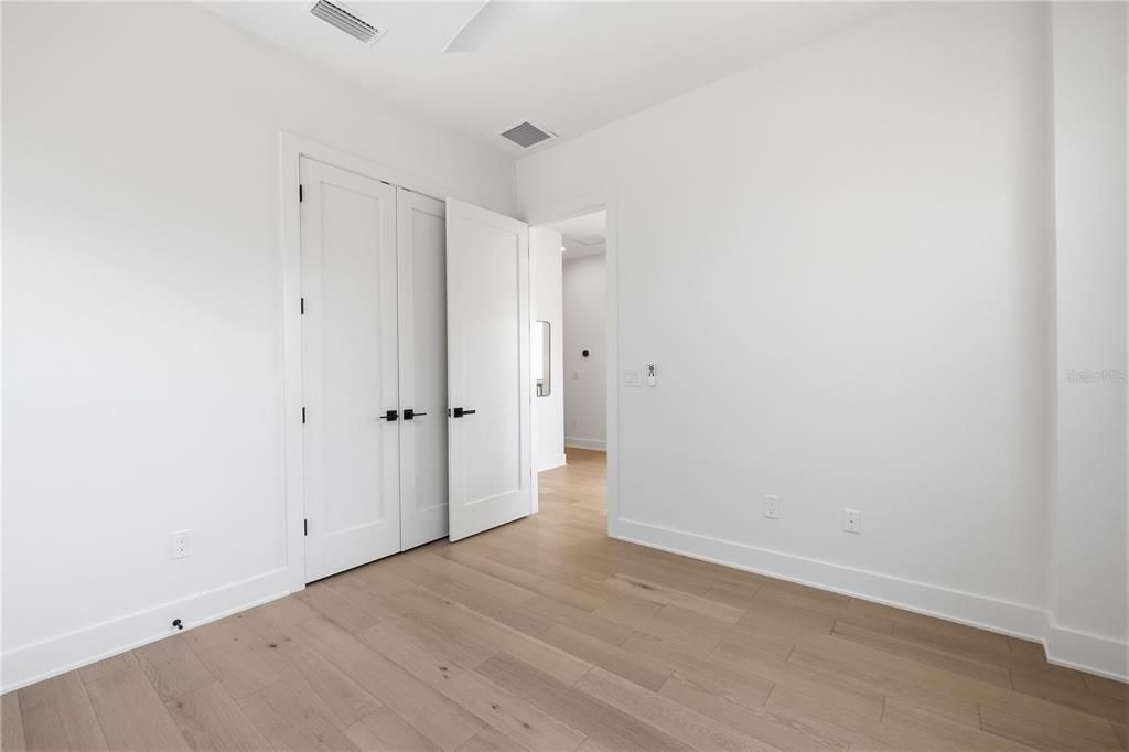 Activo con contrato: $1,395,000 (4 camas, 3 baños, 2916 Pies cuadrados)