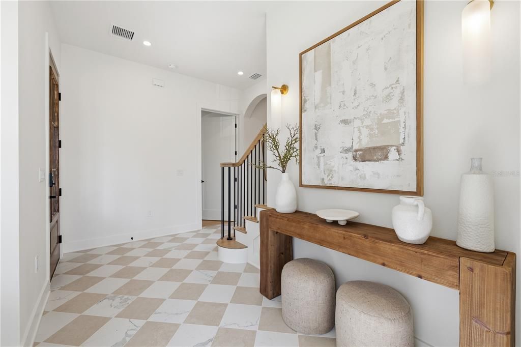 Activo con contrato: $1,395,000 (4 camas, 3 baños, 2916 Pies cuadrados)