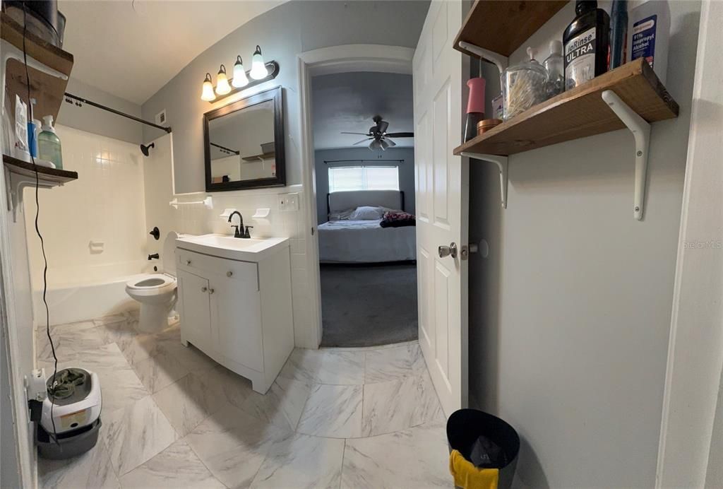 For Sale: $279,900 (4 beds, 2 baths, 1786 Square Feet)