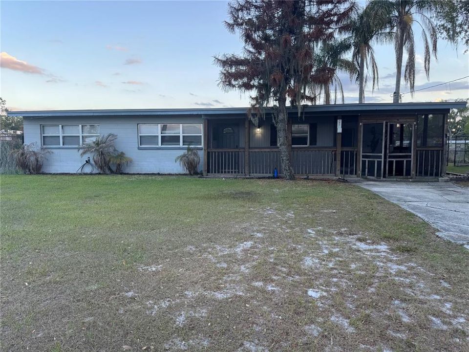 For Sale: $279,900 (4 beds, 2 baths, 1786 Square Feet)