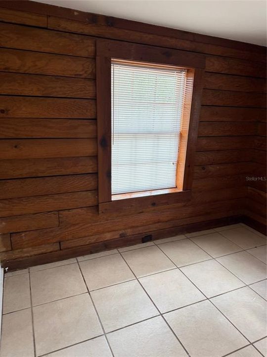 For Sale: $399,999 (4 beds, 0 baths, 1512 Square Feet)