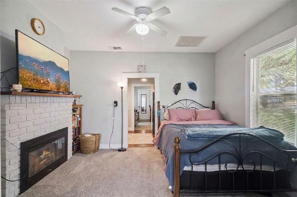Activo con contrato: $225,000 (2 camas, 0 baños, 1064 Pies cuadrados)
