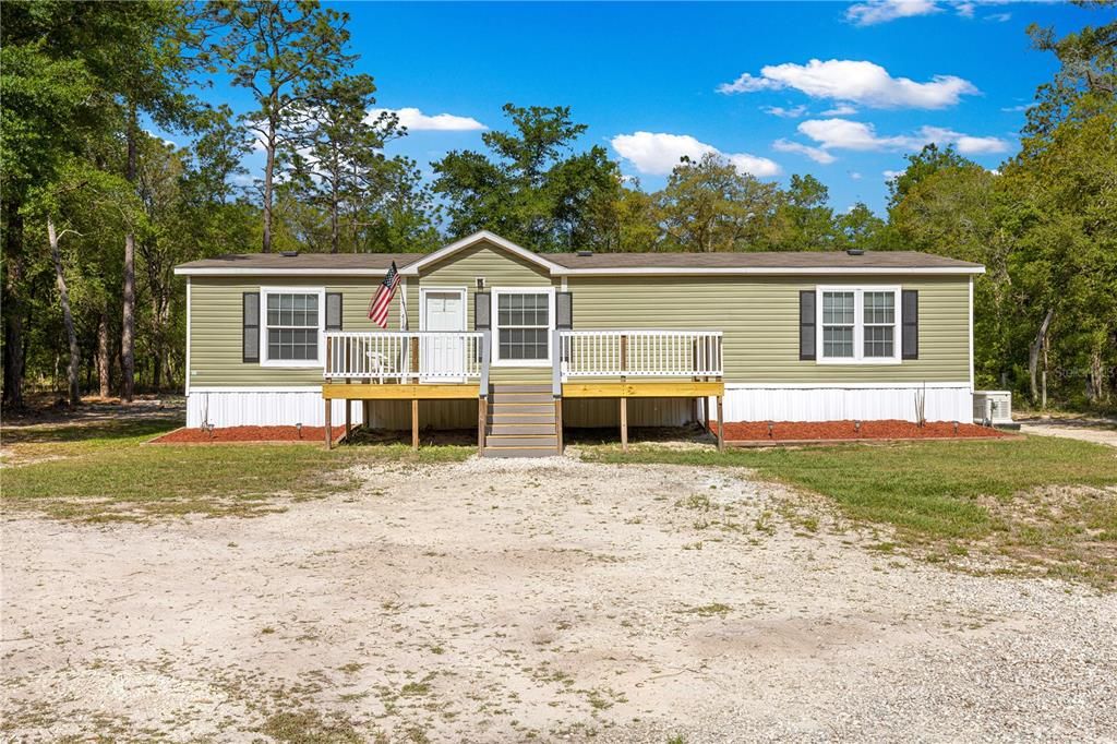 Active With Contract: $330,000 (3 beds, 2 baths, 1456 Square Feet)