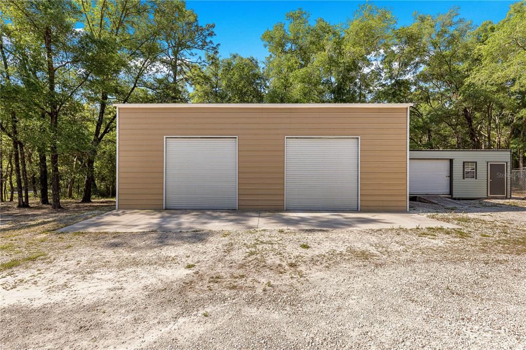 Active With Contract: $330,000 (3 beds, 2 baths, 1456 Square Feet)