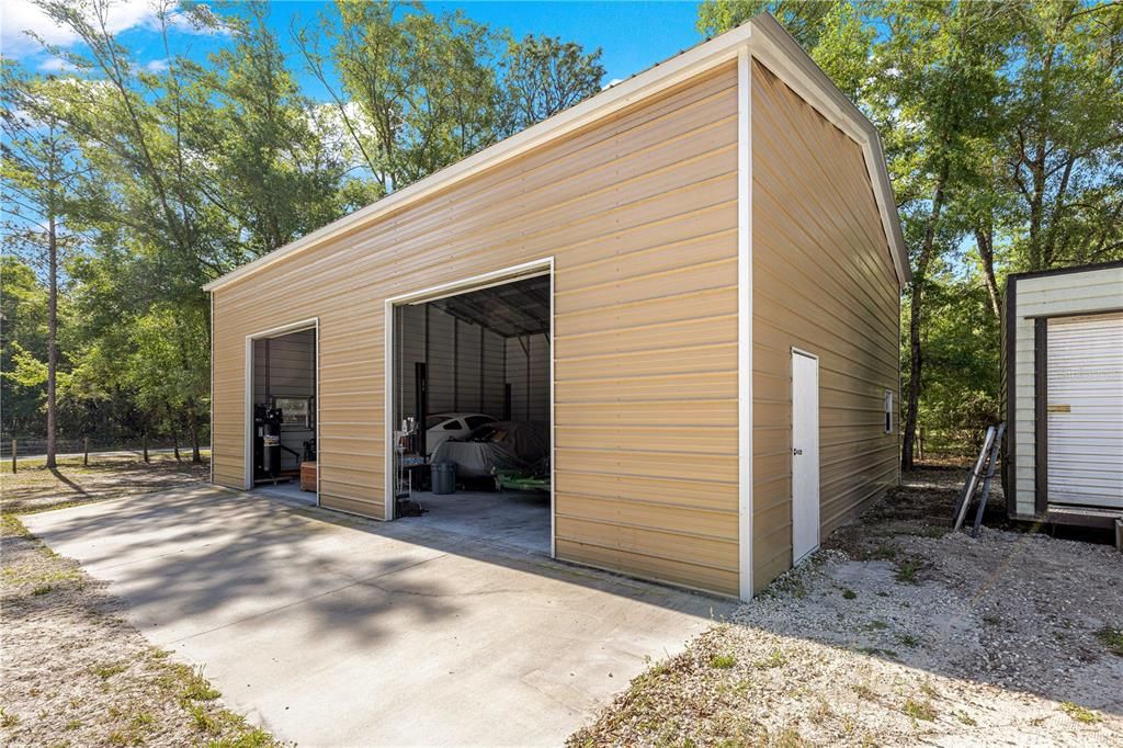 Active With Contract: $330,000 (3 beds, 2 baths, 1456 Square Feet)